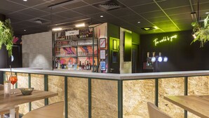 Bar (on property) - Best Western Marquise Cote D'Opale (Marquise)