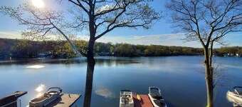 Lakefront Escape on Lake Hopatcong – 100 Feet of Private Waterfront