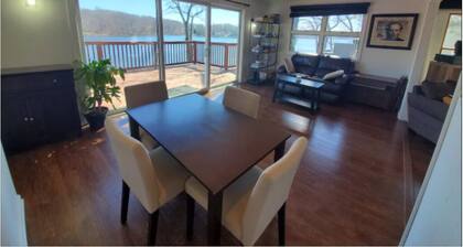 Lakefront Escape on Lake Hopatcong – 100 Feet of Private Waterfront