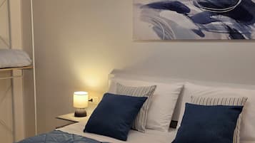 Bügeleisen/Bügelbrett, WLAN, Bettwäsche