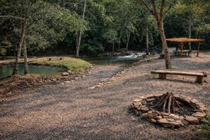 Property grounds - Casa da Mata in Vale dos Sonhos, 30 minutes from Goiânia. (Aragoiânia)