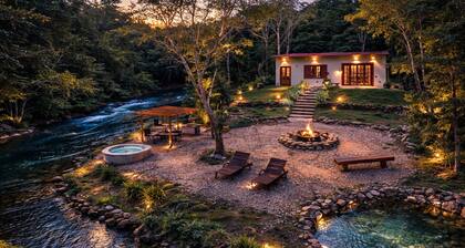 Casa da Mata in Vale dos Sonhos, 30 minutes from GoiĂąnia.