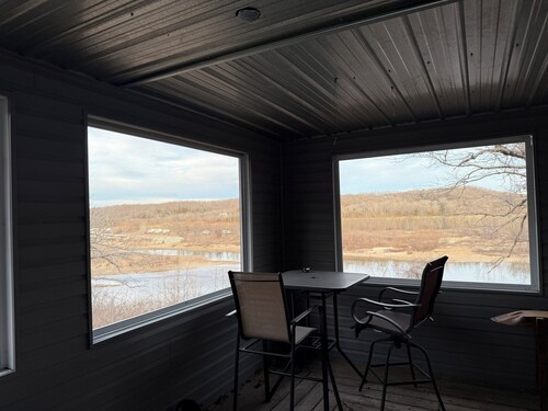 Deer Hollow on the river’s edge in charming Vienna