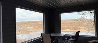 Deer Hollow on the river’s edge in charming Vienna