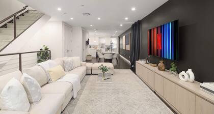 Designer Harlem Home | 4BR | Sleeps 12