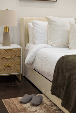 4 chambres, fer et planche à repasser, lit de bébé portatif, Wi-Fi