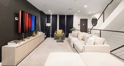Designer Harlem Home | 4BR | Sleeps 12