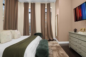 4 chambres, fer et planche à repasser, lit de bébé portatif, Wi-Fi