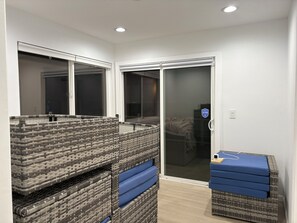 5 bedrooms, iron/ironing board, free WiFi, bed sheets - Spectacular lakeview, spacious, remodeled 3+2 bedroom, large lot for RVs, boats. (Perris)