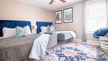 Iron/ironing board, WiFi, bed sheets