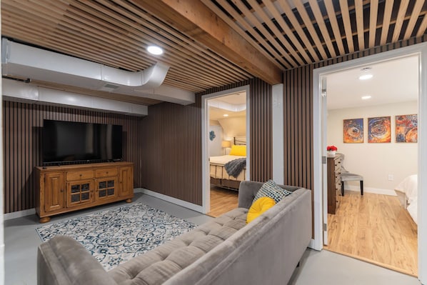 Bügeleisen/Bügelbrett, WLAN, Bettwäsche