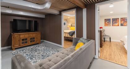 Spacious, Central Location 4-bedroom, King Beds