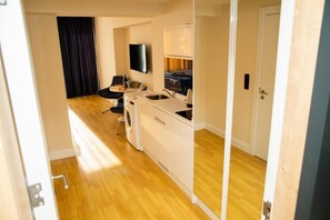 Studio, Balcony, Sea View | Interior - Batumi Orbi Super Apartments (Batumi)