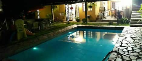 Piscine extérieure