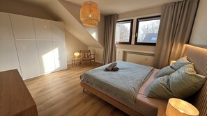 2 chambres, lit parapluie, Wi-Fi gratuit, draps fournis
