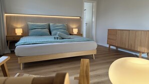 2 bedrooms, travel cot, free WiFi, bed sheets - Strandloft Pippa. Quiet, central & freshly renovated. (Borkum)