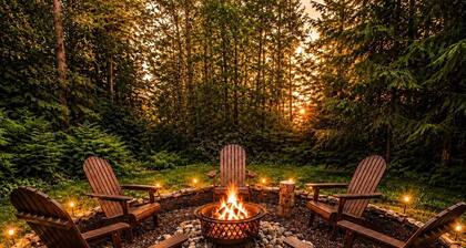 Private 5-Acre Retreat · Hot Tub · Sauna · Sleeps 16