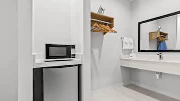 Chambre, 2 grands lits, non-fumeur | Ăquipements de la chambre