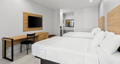 Americas Best Value Inn & Suites Tomball Grand Parkway