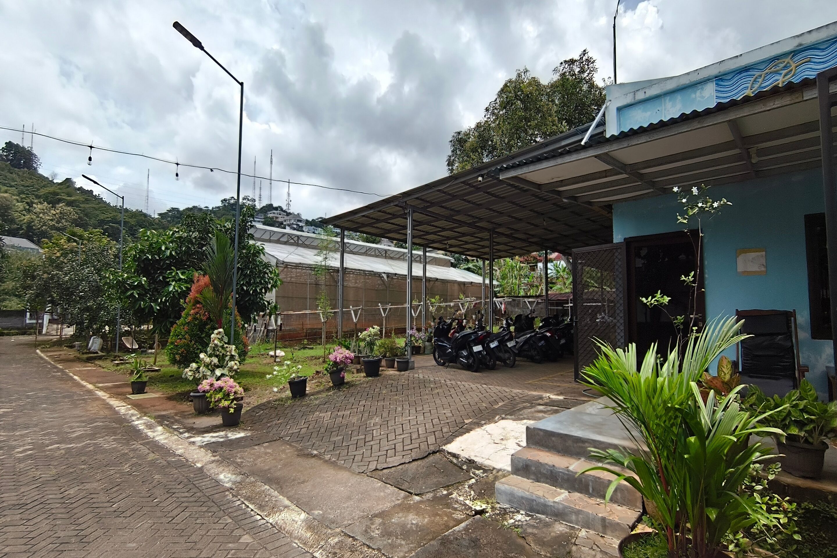 المنشأة من الخارج