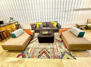 Living area - Huron Hideaway - Great Indoor & Outdoor Spaces! (Huron)