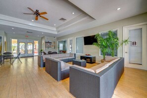 Télévision, espaces bureaux