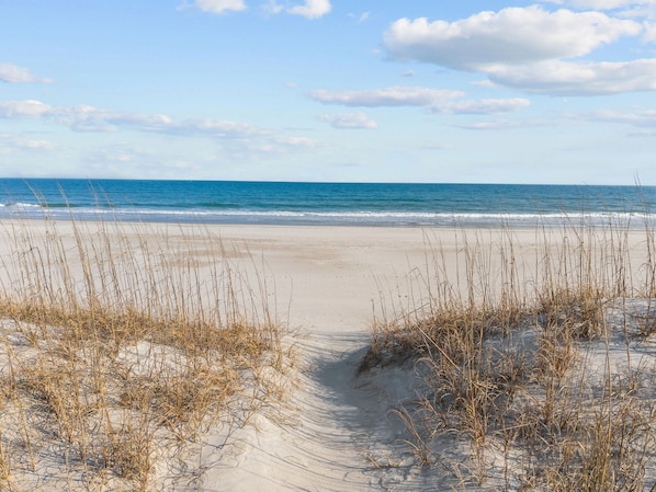 Beach nearby - It’s About Tide | Ocean & Sound Views (Topsail Beach)