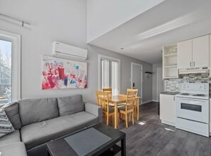 Imagen sin descripción, 5 de 10, botón