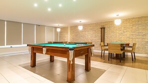Games room - Cond. Barra Bali – Térreo com 4 Quartos para Até 12 Pessoas | Destino BSM 002 (Barra de São Miguel)