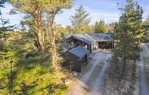 Exterior - Lovely home in Blokhus with sauna (Blokhus)