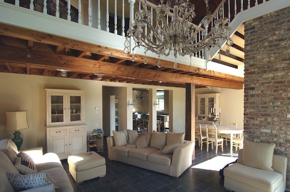 Maison Deluxe, piscine privée | Intérieur