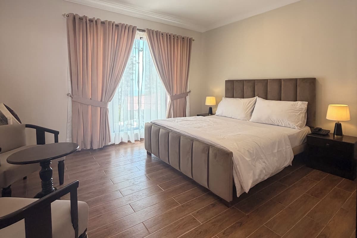 Premium bedding, free WiFi, bed sheets