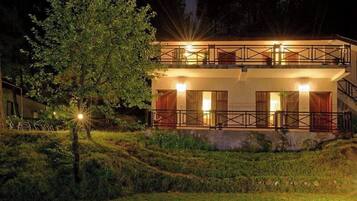 Premium bedding, free WiFi, bed sheets