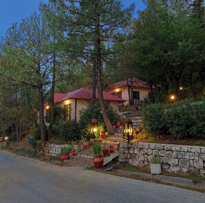 เครื่องนอนระดับพรีเมียม, Wi-Fi ฟรี, ผ้าปูที่นอน