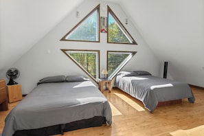 4 bedrooms, free WiFi, bed sheets