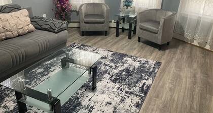 Cozy 2-bedroom apartment in marvelous Pawtucket walking distance to stadium