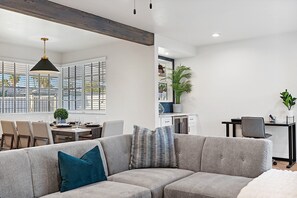 Smart TV, books - Uptown Max and Relax - Contemporary, Upgraded Home, Great Backyard for Entertaining! (Phoenix)
