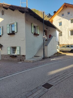Exterior - Cèsa Viosadea in the heart of Campitello di Fassa (Campitello di Fassa)