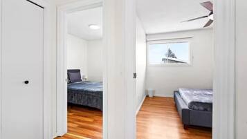 Internet, bed sheets