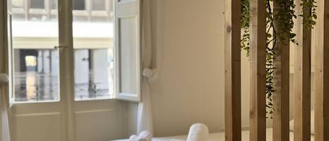 アイロン / アイロン台、WiFi、ベッドシーツ