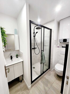 Nicht klassifiziertes Bild, 2 von 8, Schaltfläche