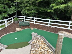 Property grounds - Kings Creek Estate - Well-Appointed Resort - 2 bedrooms 2 Baths in Williamsburg (Williamsburg)