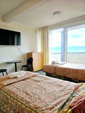 Unclassified image, 4 of 10, button - Rm 16: 2-BR Apartment with Bathtub & Laundry near Lake Jindabyne (Jindabyne)