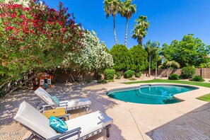 Pool - Beautiful single-level home with enclosed yard, pool, patio & WiFi (Scottsdale)
