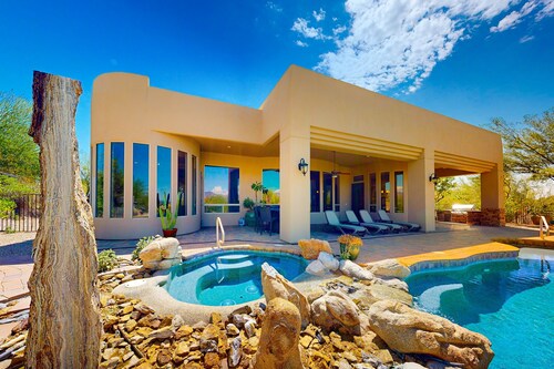 Beautiful mountain-view home with fireplace, private pool, grill, patio & W/D