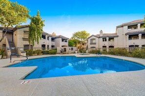 A heated pool - Dog-friendly condo close to the city with central AC, shared pool, & hot tub (Scottsdale)