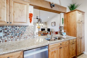 Interior - Mountain-view home with pool, furnished patio, washer/dryer & central AC (Fountain Hills)