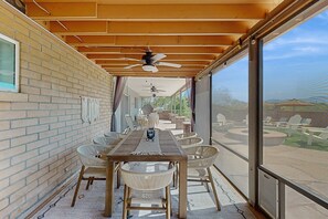 Outdoor dining - Dog-friendly modern stay with a heated private pool, sun room, & grill (Tucson)