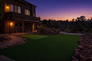 Property grounds - Red Rock Retreat (Sedona)