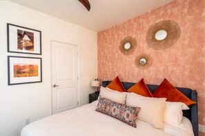 Unclassified image, 3 of 32, button - Houseeeeee (Sedona)